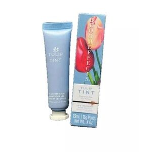 Bloomeffects Tulip Tint Lip & Cheek Balm - Crispa Coral 13 ml .45 Fl Oz Nib